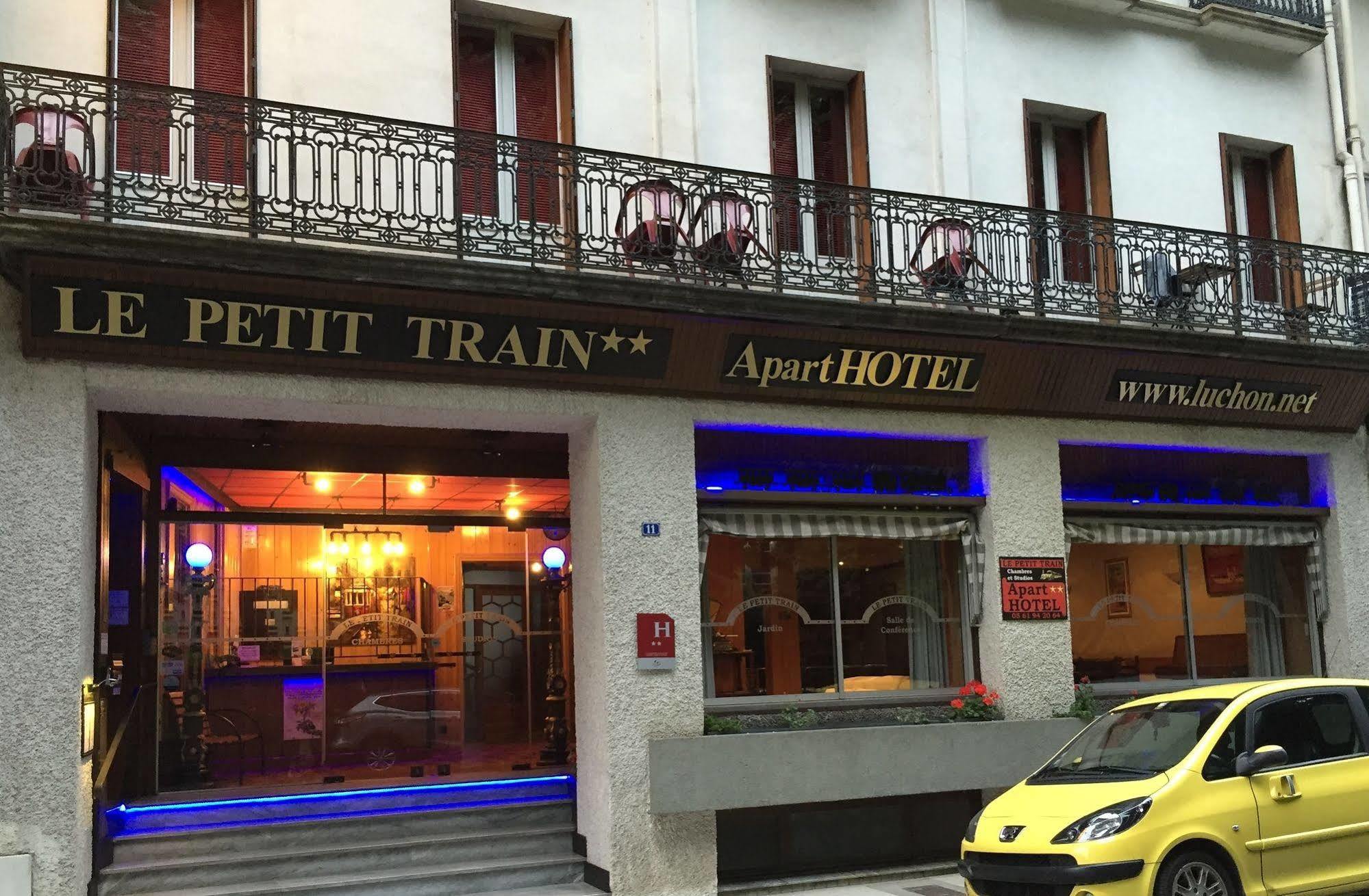 Aparthotel Le Petit Train Bagnères-de-Luchon Exterior foto